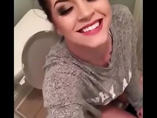 Hot girl toilet fart
